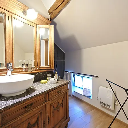 Hotel Le Saint Hadelin Celles (Namur)